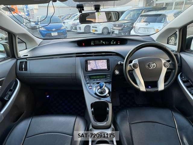 Toyota PRIUS 2009-09 8856730-1