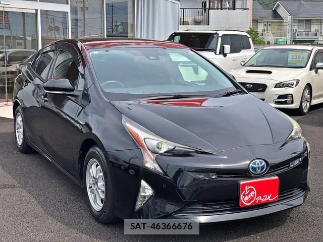 Toyota PRIUS 2016-09 8856822-3