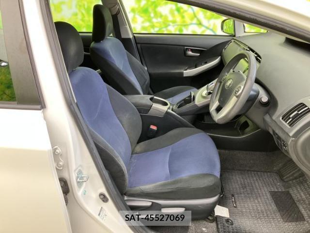 Toyota PRIUS 2014-03 8856888-3