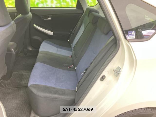 Toyota PRIUS 2014-03 8856888-6