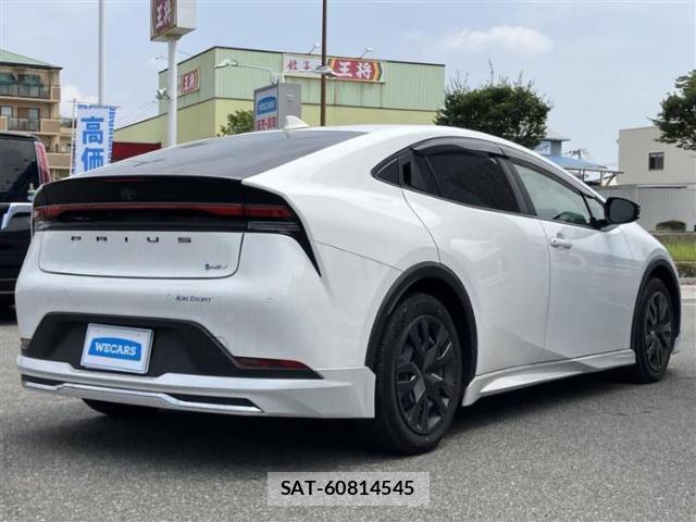 Toyota PRIUS 2024-10 8856927-2