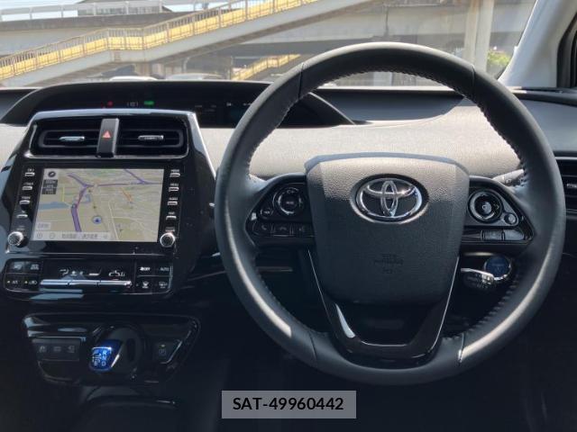 Toyota PRIUS 2021-08 8856944-14