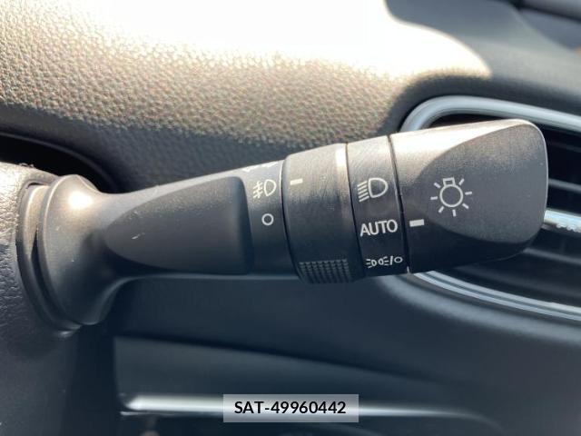 Toyota PRIUS 2021-08 8856944-15