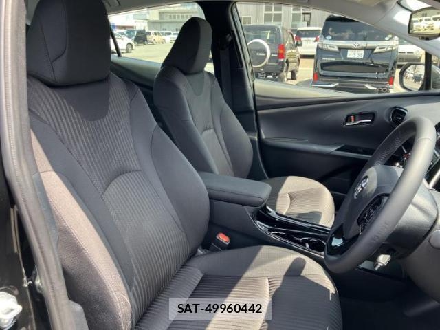 Toyota PRIUS 2021-08 8856944-3