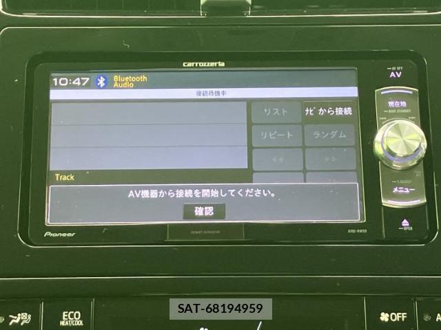 Toyota PRIUS 2016-01 8856992-10