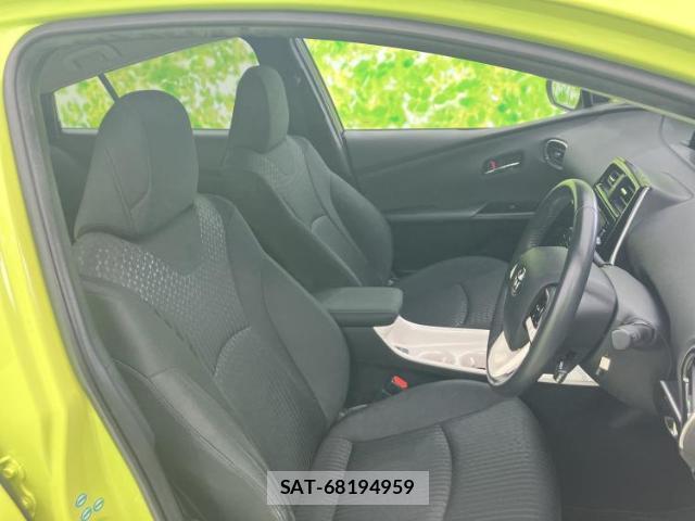 Toyota PRIUS 2016-01 8856992-3