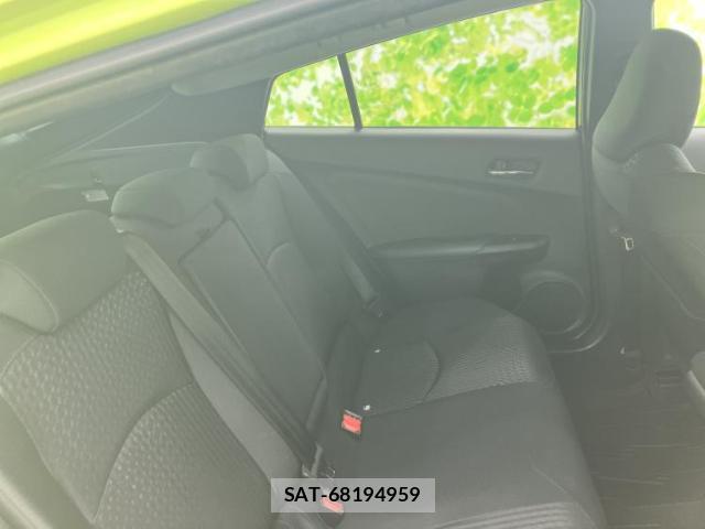 Toyota PRIUS 2016-01 8856992-4