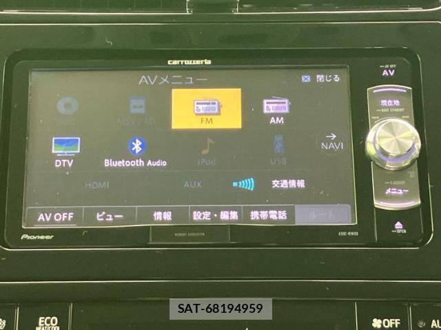 Toyota PRIUS 2016-01 8856992-8