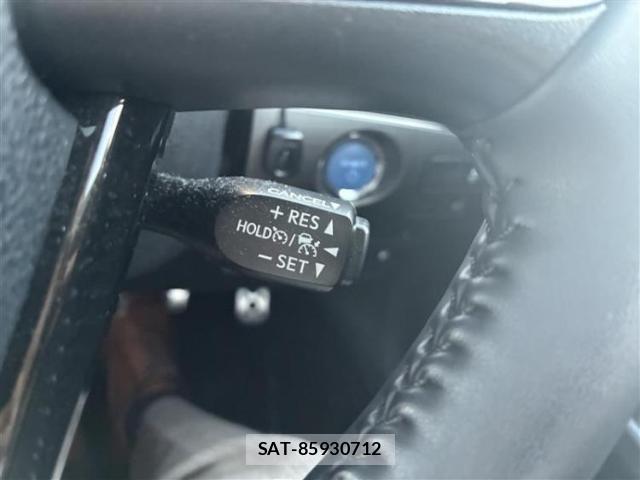 Toyota PRIUS 2022-10 8857047-13