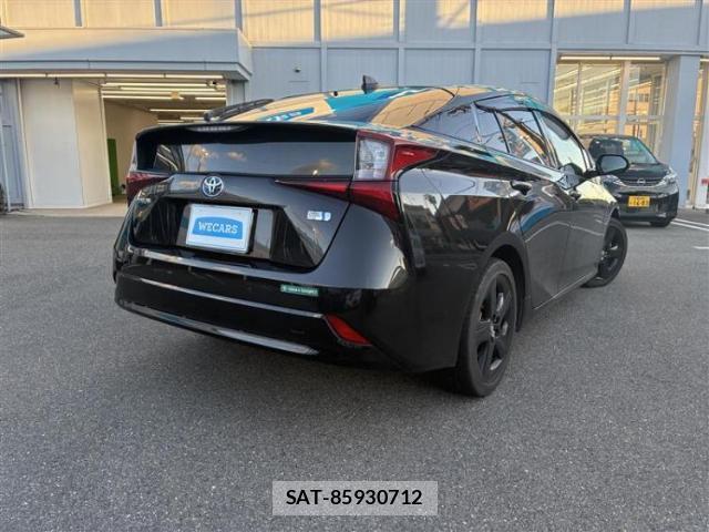 Toyota PRIUS 2022-10 8857047-2