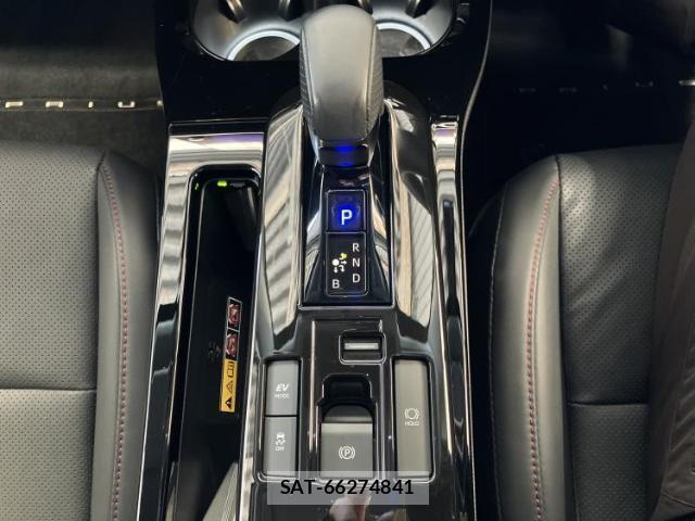 Toyota PRIUS 2023-10 8857117-15