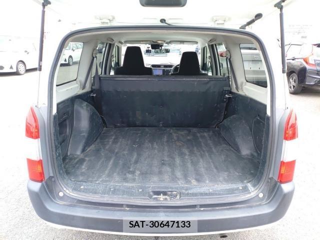 Toyota PROBOX 2019-08 8854122-5