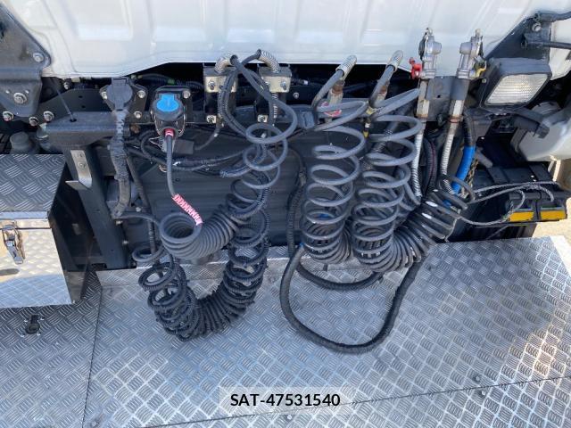 Hino PROFIA 2021-02 8856006-17