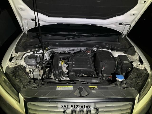 Audi Q2 2017-09 8854528-16