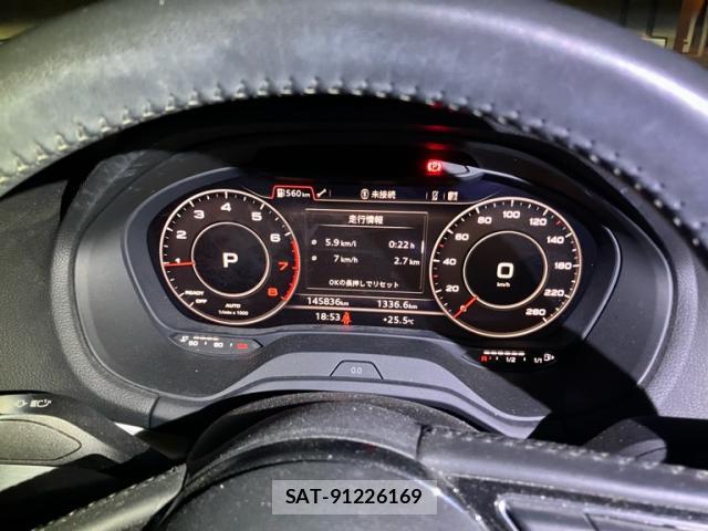 Audi Q2 2017-09 8854528-7