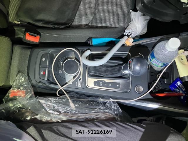 Audi Q2 2017-09 8854528-8