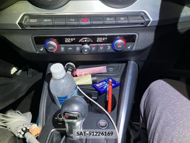 Audi Q2 2017-09 8854528-9
