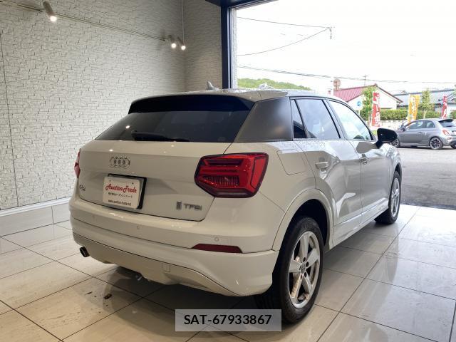 Audi Q2 2017-04 8856189-1