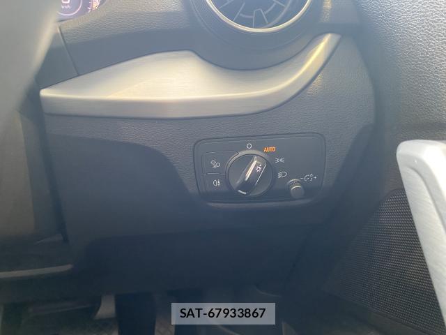 Audi Q2 2017-04 8856189-12