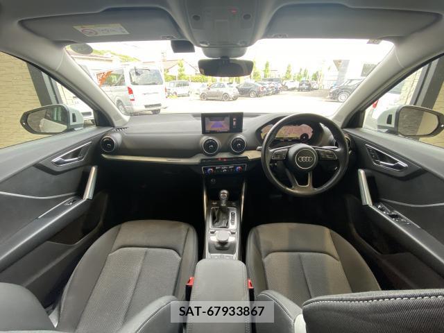 Audi Q2 2017-04 8856189-2
