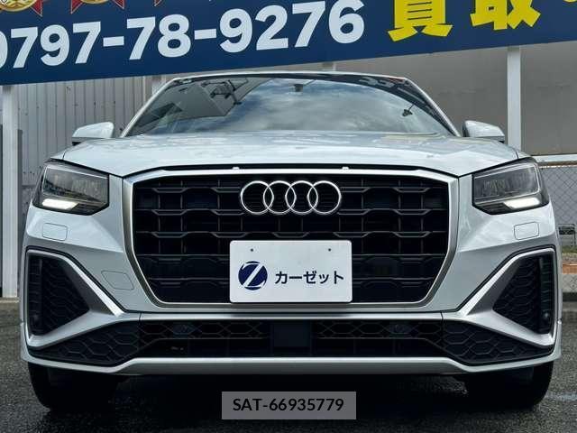 Audi Q2 2021-08 8856732-15