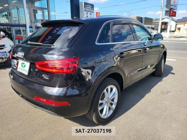 Audi Q3 2013-07 8854246-16