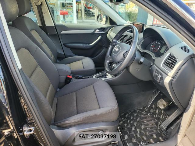 Audi Q3 2013-07 8854246-4