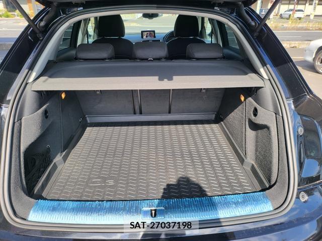 Audi Q3 2013-07 8854246-6