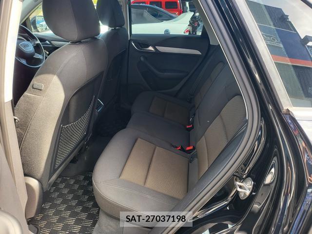 Audi Q3 2013-07 8854246-7