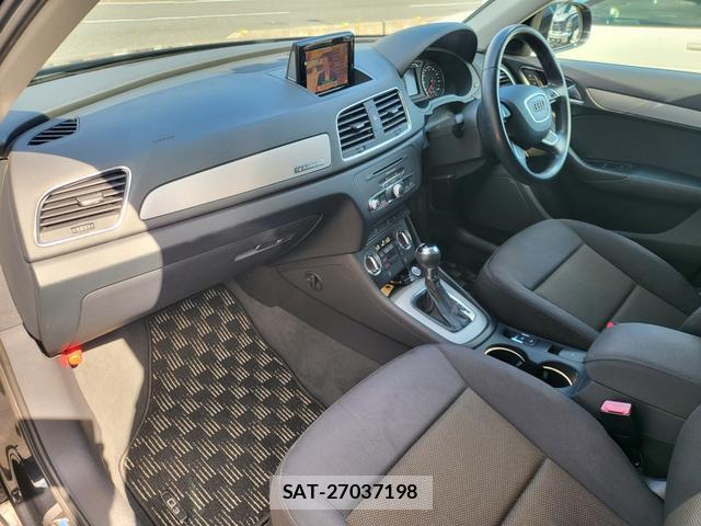 Audi Q3 2013-07 8854246-9