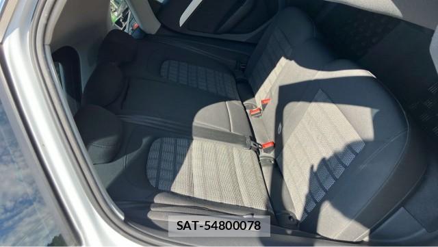 Audi Q3 2016-09 8855366-6