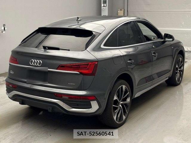 Audi Q5 2024-08 8855763-1