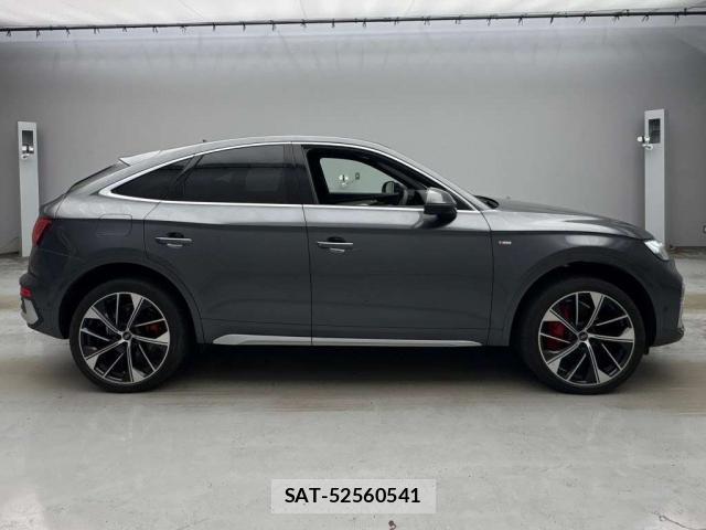 Audi Q5 2024-08 8855763-8