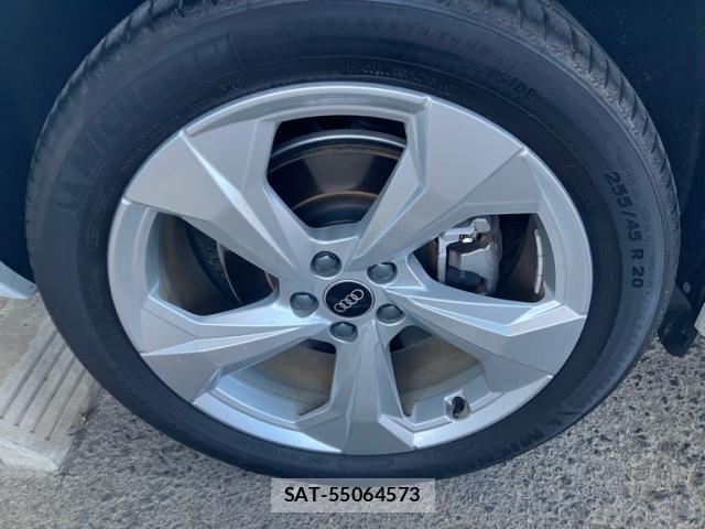 Audi Q5 2022-10 8856713-3