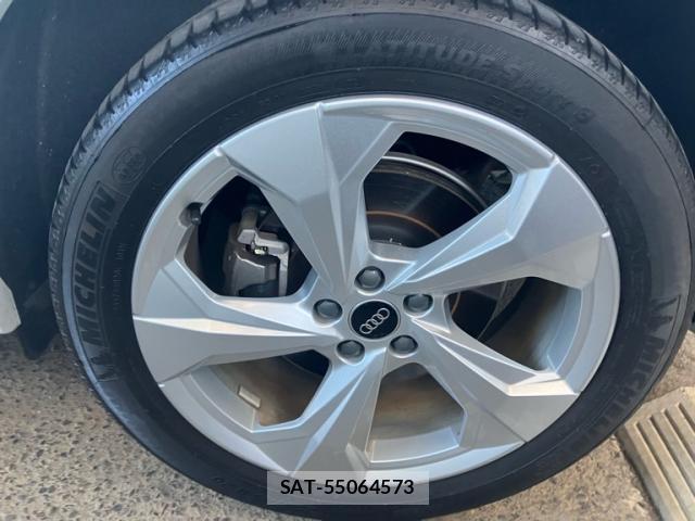 Audi Q5 2022-10 8856713-4