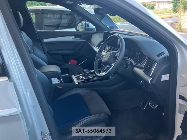 Audi Q5 2022-10 8856713-8