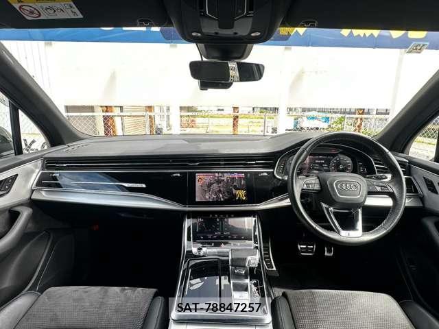Audi Q7 2022-12 8856735-1