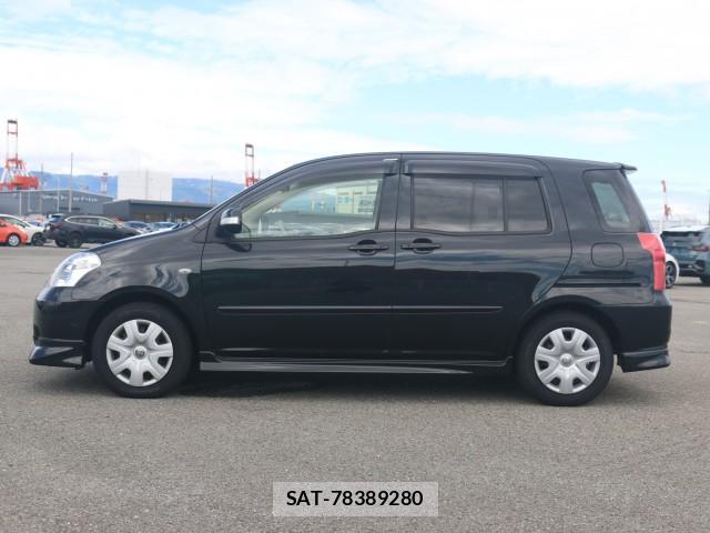 Toyota RAUM 2011-03 8856018-10
