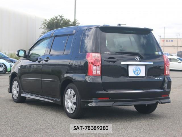Toyota RAUM 2011-03 8856018-14