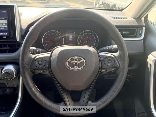 Toyota RAV4 2020-08 8854205-12