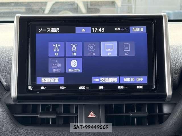Toyota RAV4 2020-08 8854205-16