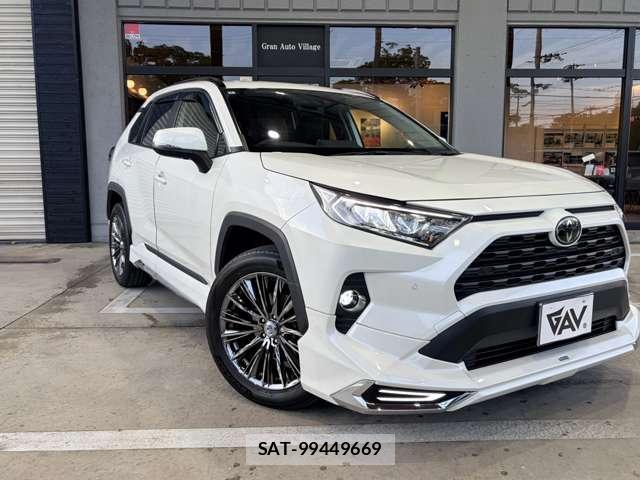 Toyota RAV4 2020-08 8854205-6