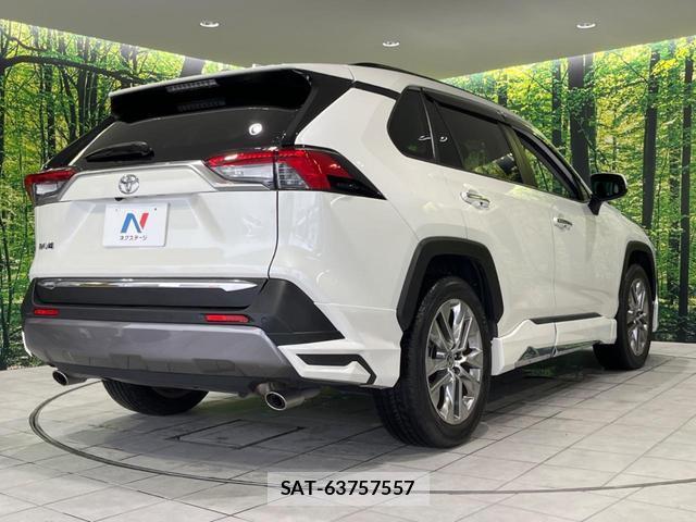 Toyota RAV4 2020-03 8854223-17