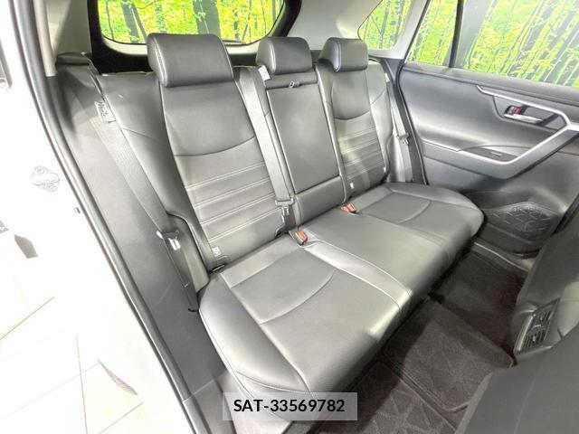 Toyota RAV4 2023-08 8854333-8