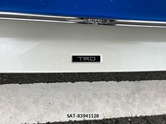 Toyota RAV4 2019-09 8854609-12