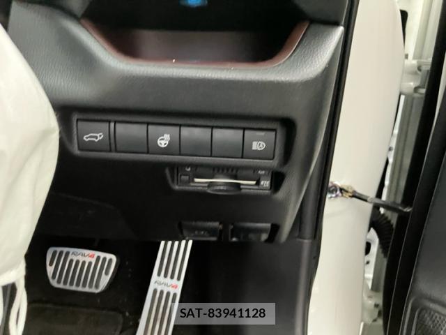 Toyota RAV4 2019-09 8854609-8