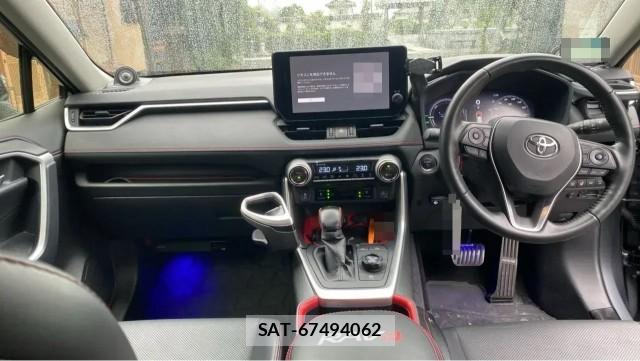 Toyota RAV4 2023-02 8855333-2