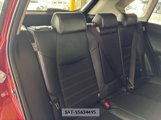 Toyota RAV4 2021-11 8855573-10