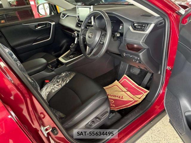 Toyota RAV4 2021-11 8855573-8