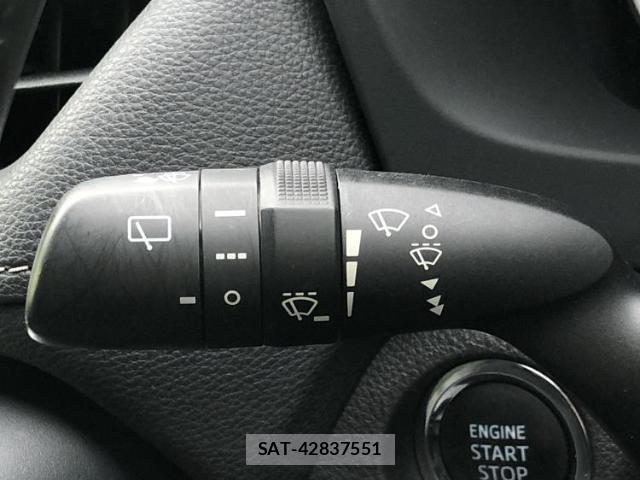 Toyota RAV4 2020-01 8856050-16